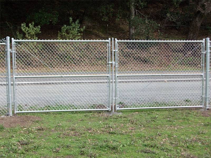 10 × 5 ft Galvanized Steel Fence Gate – Heavy - Duty ⅛″ Wire, 2″ Mesh, Includes Hinges & Latch 4295264 - with | Sold by Uncle Wiener's Wholesale