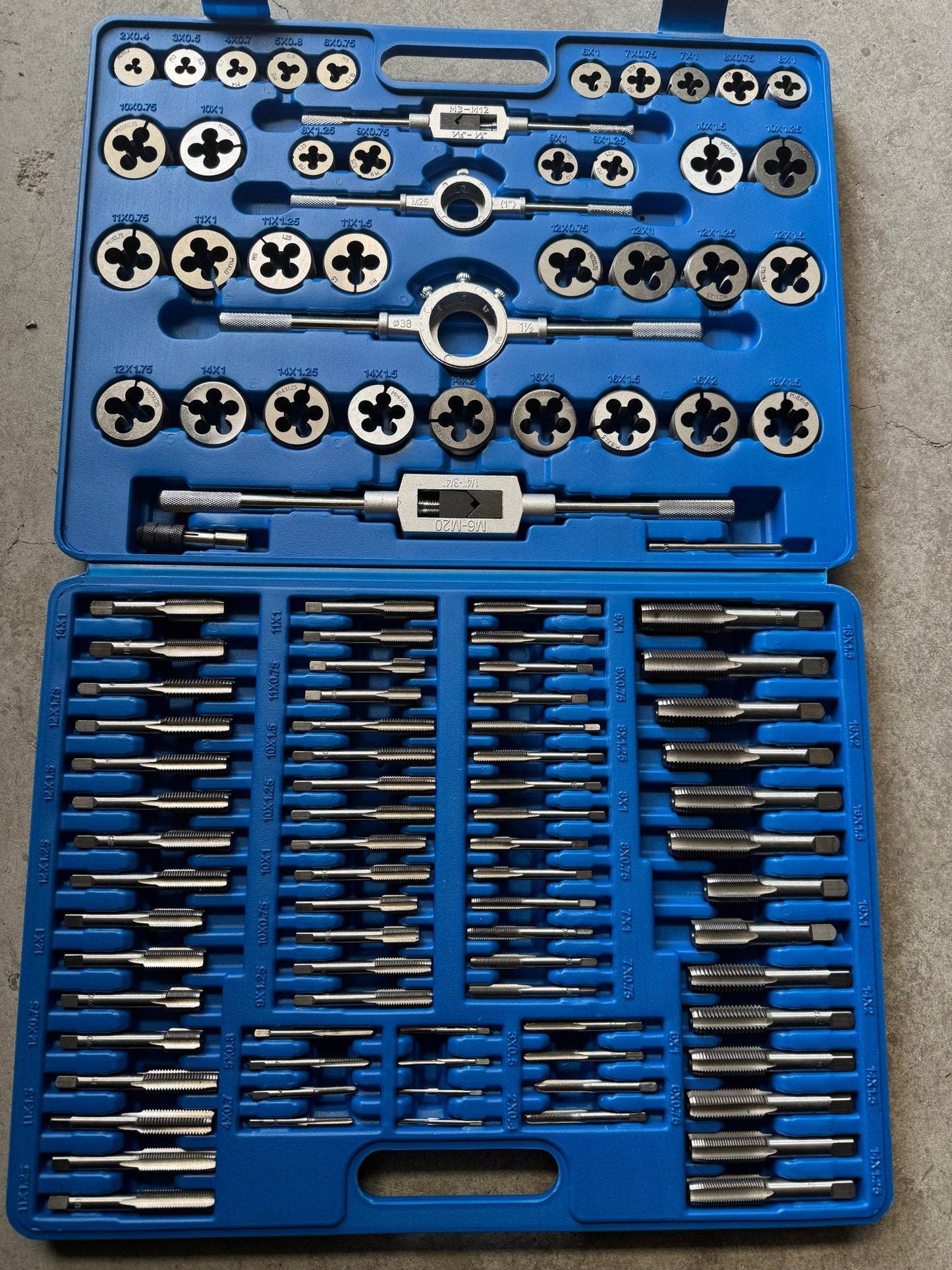 110-piece tap and die set with tungsten steel tools in case
Blue-thread cutting kit with taps, dies, and wrenches
Metric and SAE thread repair tool set for mechanics