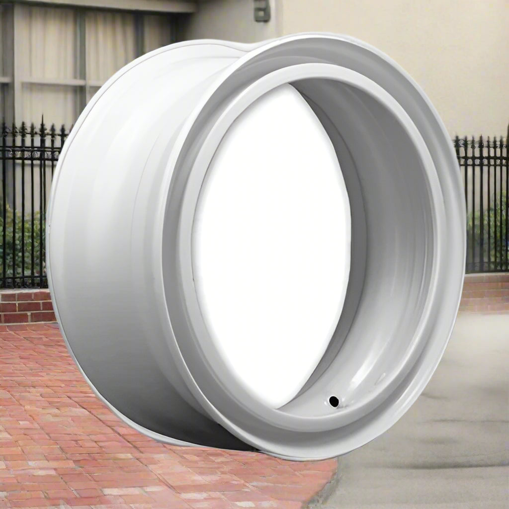 24.5 x 8.25 heavy-duty steel truck rim front angle view
22.5 x 8.25 demountable commercial truck wheel
Heavy-duty corrosion-resistant steel rim for long-haul trailers