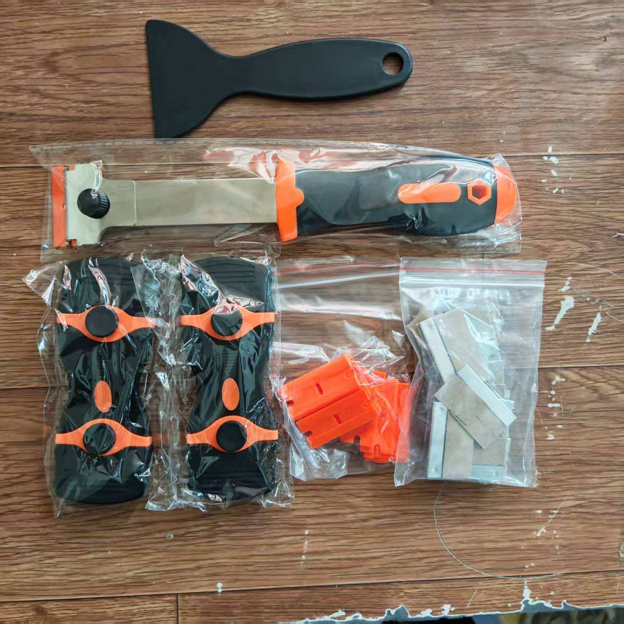 4 Pack Premium Cleaning Scraper Tool with 50 Metal & Plastic Razor Blades – RBS4P50 - with | Sold by Uncle Wiener's Wholesale