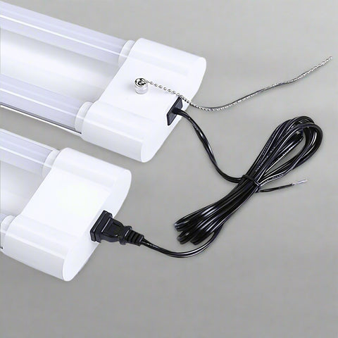 LED tube work light with plug-and-play chain
Linkable LED garage light mounted on ceiling
White 40W LED tube with pull chain switch
Shop light showing 200 LED panel
Multiple 40W LED fixtures installed in workshop