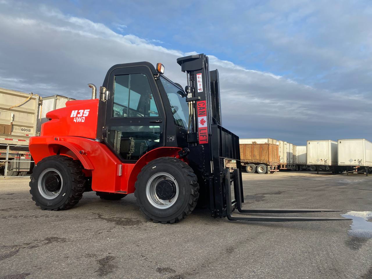 CANLIFT All - Terrain Forklift 3.5 Ton – Cummins Engine, 4WD, 19.6 ft Lift – H35413 - with With Cabin & Heater | Sold by Uncle Wiener's Wholesale