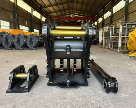 Heavy - Duty Manual Pulverizer Attachment – Fits Komatsu & Other Excavators - with MP40 35 To 45 T Class | Sold by Uncle Wiener's Wholesale