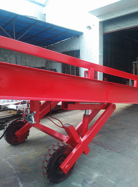 Mobile Loading Dock with Hydraulic Lift – 22,000 LB Capacity, Portable Steel Access Ramp - Mobile Hydraulic Loading Dock Ramp with MOBILE LOADING DOCK WITH MANUAL HYDRAULIC LIFT 12924 | Sold by Uncle Wiener's Wholesale