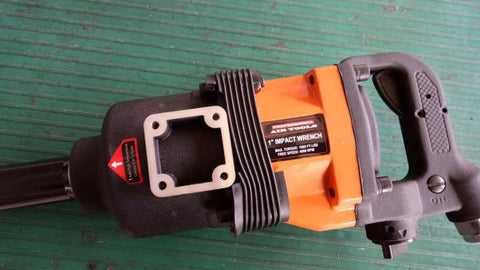 1 inch air impact gun with heavy-duty socket kit
Industrial pneumatic impact wrench for automotive use
Air-powered impact gun and sockets on workbench
High-torque pneumatic wrench set in packaging