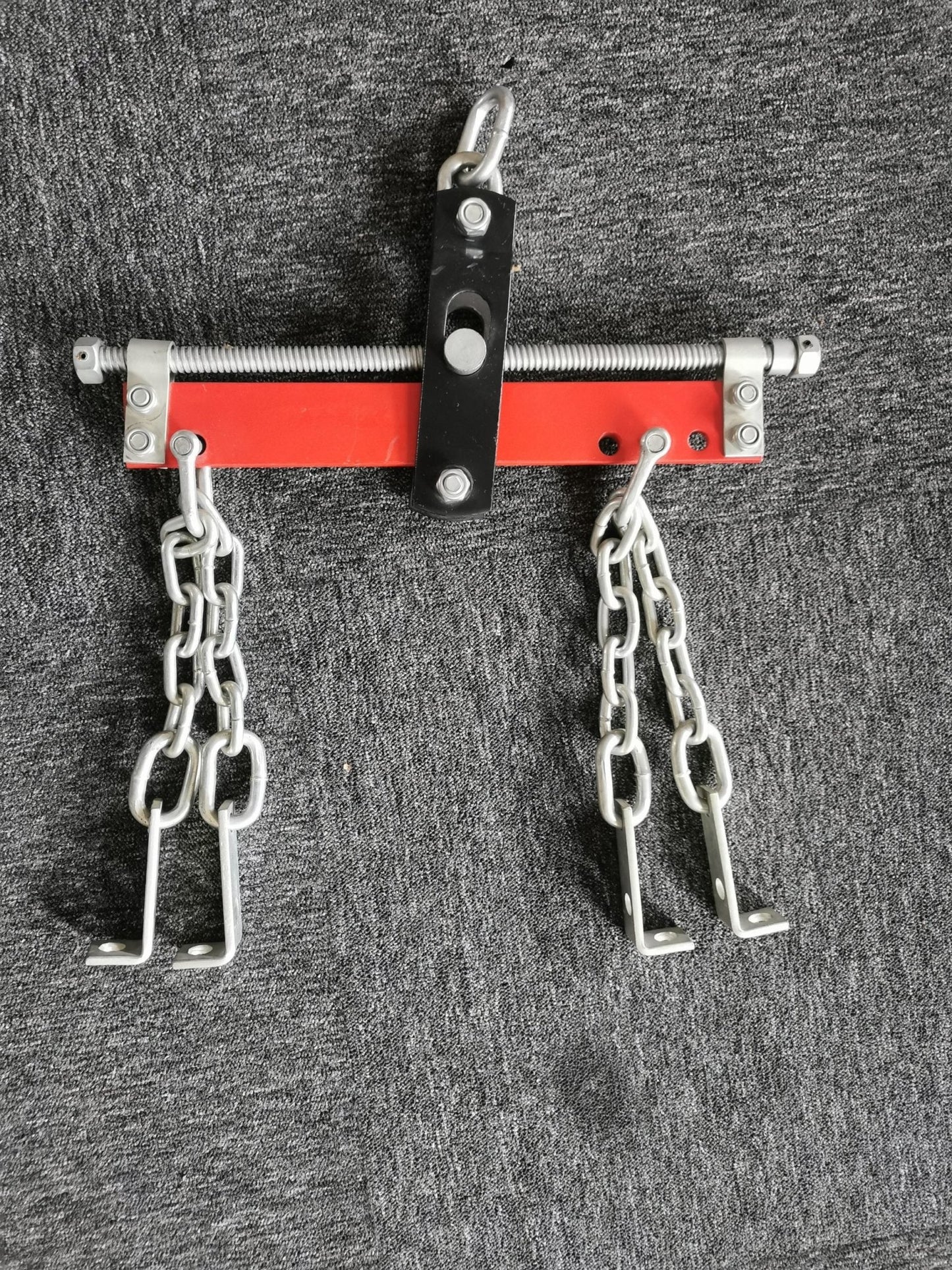 Engine load leveler hoist bar with chains and crank for 2000 lbs lifting
Heavy-duty red engine leveler for crane or hoist use