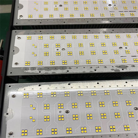 New 200W & 300W LED Stadium Light - with 200W | 20000 LM | Sold by Uncle Wiener's Wholesale