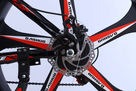 26 inch electric fat tire e-bike with 500W motor and disc brakes
Side view of black all-terrain e-bike with oversized tires
Removable 48V lithium battery on mountain fat tire e-bike
Close-up of rear hub motor and gear system on electric bike
Electric trail bike designed for snow, sand, and rugged terrain
Urban and off-road ready fat tire e-bike with aluminum frame