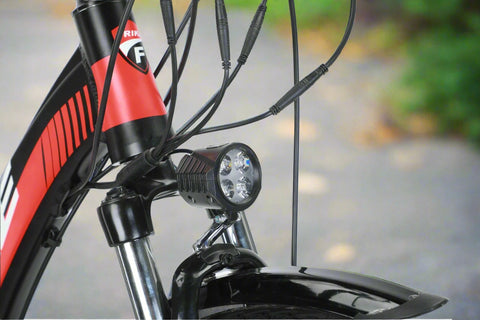 28 inch electric city cruiser bike – side view
350W rear hub motor close-up on e-bike
Lightweight aluminum e-bike with step-through frame
Display panel and handlebar view of electric bike
21-speed electric commuter bike on city road