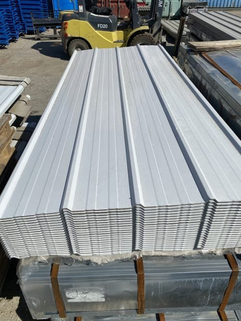 29-gauge steel siding panels in silver finish – side view
Close-up of red metal siding with smooth weather-resistant finish
Full stack of steel siding panels in multiple lengths
29-gauge corrugated siding installed on an exterior wall
Brown, white, and gray siding panel color options for metal exterior
Long 20ft steel panel view – suitable for barn or home