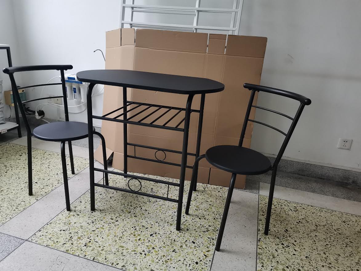 “3-piece black bistro dining set with table and 2 chairs”
“Small space dining set with built-in storage rack”
“Compact black metal dining table and chairs”
“Dining table for apartments and condos with storage”
“Modern 3-piece kitchen table and chairs set”