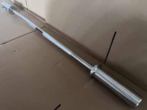 4ft Olympic barbell for home gym – stainless steel finish
Compact 2 inch solid steel barbell with 25mm shaft
Olympic short bar – curl and press bar for fitness training
Oxide-coated Olympic barbell for small gym setups
Close-up of sleeve and shaft of 4ft solid steel weight bar
