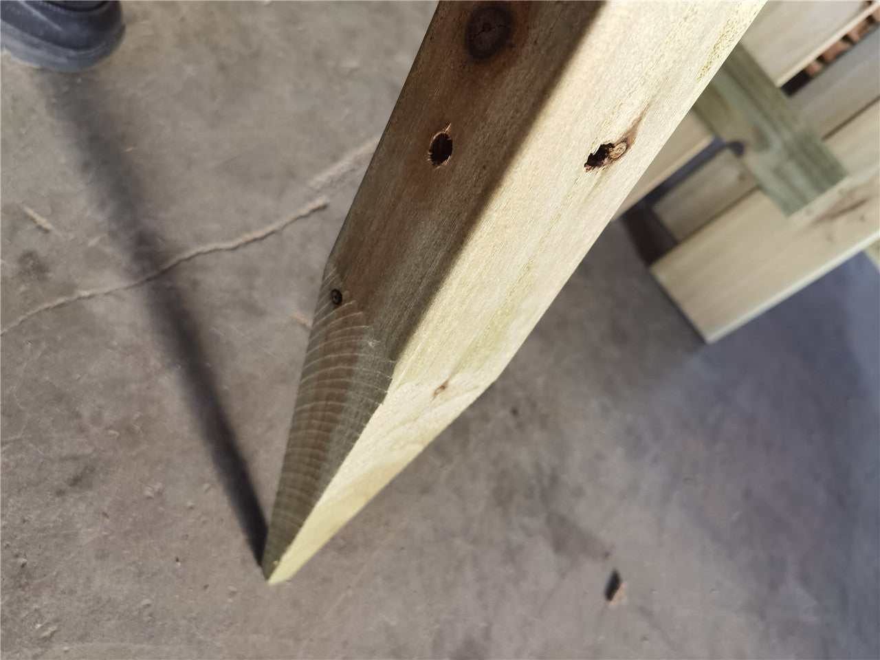 6.6ft treated wood fence post installed along garden
Close-up of outdoor wood fence slats
Pressure-treated fencing support in landscaped backyard
Vertical fence post – brown wood tone
Privacy wood fence with decorative pickets