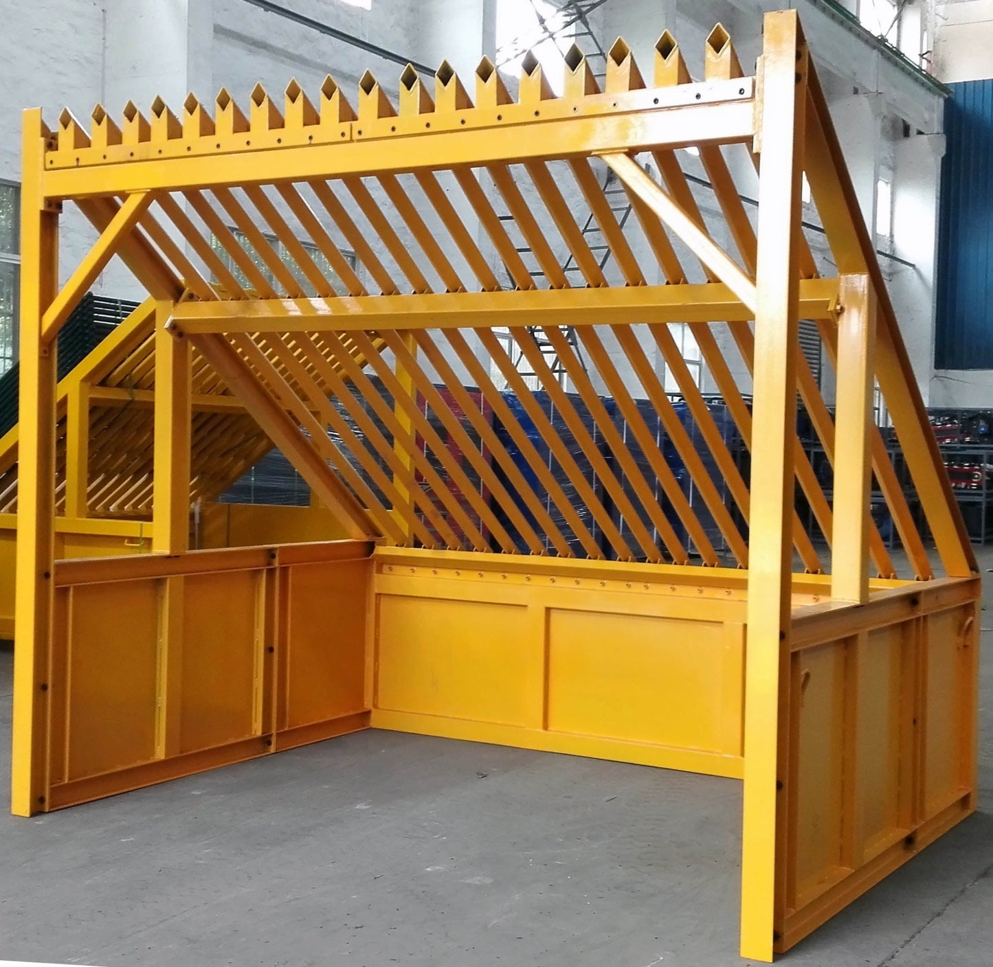 Full view of 9x12 FT Grizzly Rock Screen Separator
Side profile showing adjustable bar spacing
Close-up of steel tubing and support structure
Assembled Grizzly rock separator in construction site
Top view of deck bar spacing system