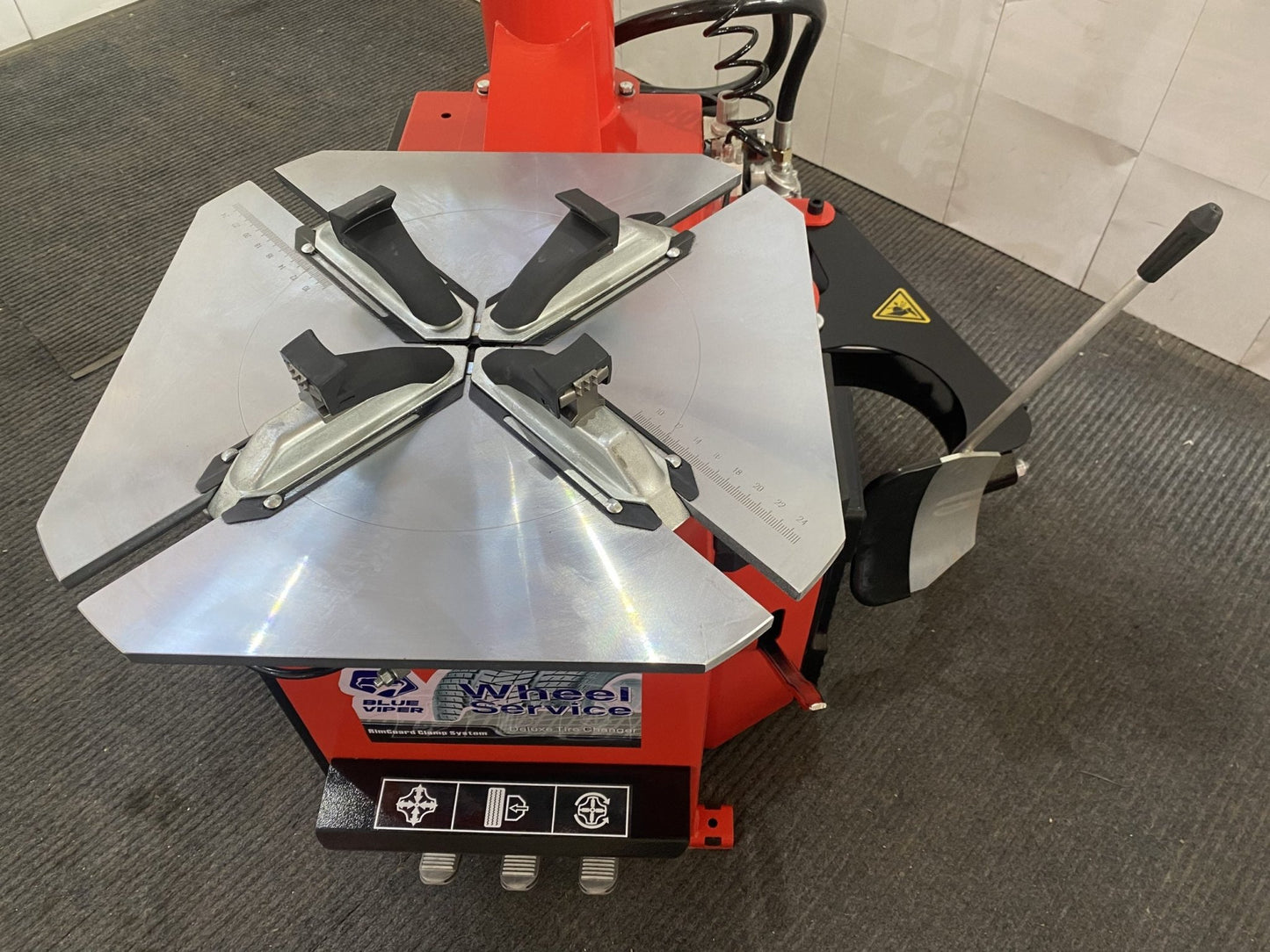 Blue Viper FT380 Tire Changer with Dual Assist Arms
Heavy-Duty Tire Changer Machine with Bead Blaster
Truck-Ready FT380 Tire Changer Quick Inflate System
Professional Auto Shop Tire Machine – Blue Viper FT380