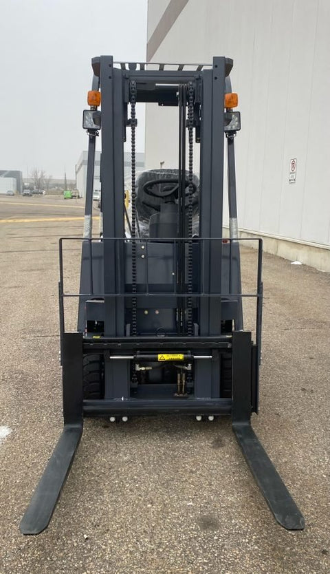 CanLift 4000 LBS orange electric forklift with 118” lift and 42” forks
Profile shot of forklift with raised mast and battery housing
Rear view of forklift with control panel and operator seat
42” heavy-duty forks and solid tires
Close-up of fork shifting mechanism