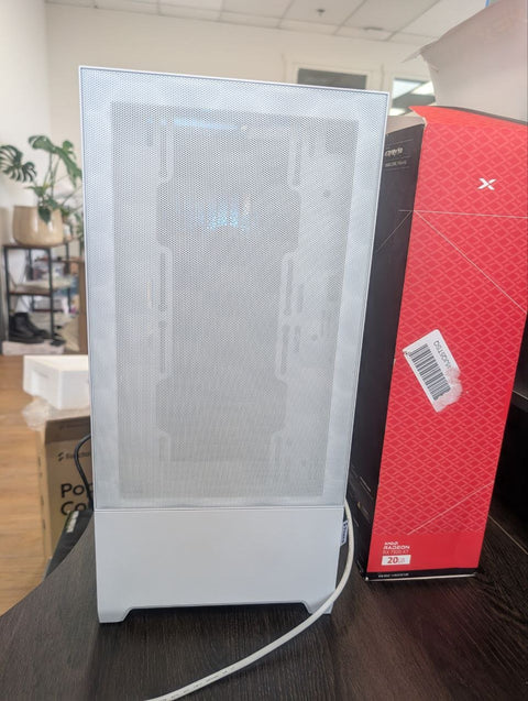 Custom Gaming PC with i7-14700F, RX 7900 XT, 32GB DDR5, and Gen5 SSD