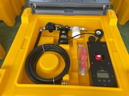500L yellow diesel fuel tank with lockable cap and hose
Fuel transfer tank with 12V pump and nozzle
Portable polyethylene diesel tank for industrial use
Yellow fuel tank with transfer system and fittings