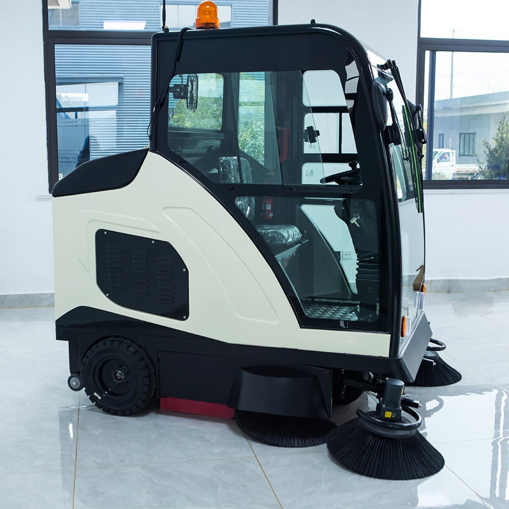 Fully enclosed ride-on industrial floor sweeper in green
Electric road sweeper with 200L tank and enclosed cabin
Commercial cleaning machine for streets and factories
High-capacity ride-on floor sweeper with water tank