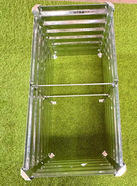 Galvanized Rectangle Raised Garden Bed for Outdoor Growing
Rust-Resistant Metal Planter Box for Vegetables and Herbs
Durable Outdoor Garden Bed for Backyard Gardening