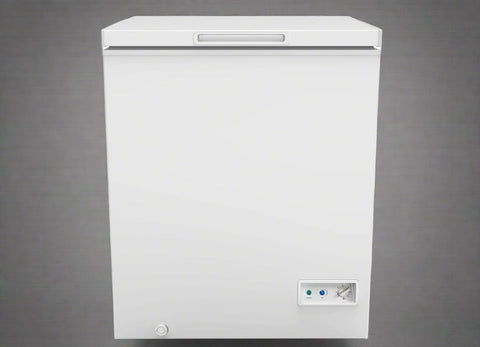 Siebel white chest freezer – 5 cu. ft. model
XF402 mid-size deep freezer – 14 cu. ft. capacity
XF650 commercial chest freezer – 23 cu. ft. size
Top-opening white freezer with lift handle
Siebel freezer lineup – multiple storage sizes