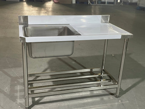 Stainless steel sink with right drainboard and backsplash
Freestanding commercial sink for food prep
Single bowl kitchen sink with undershelf
Heavy-duty stainless sink station front view
Restaurant-grade sink unit with drainboard