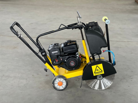 Walk-behind concrete saw T300 front view
T500 heavy-duty floor cutting machine
Portable concrete saw in yellow – side profile
Professional-grade walk-behind saw for road work
Compact construction cutter for slab and trench
