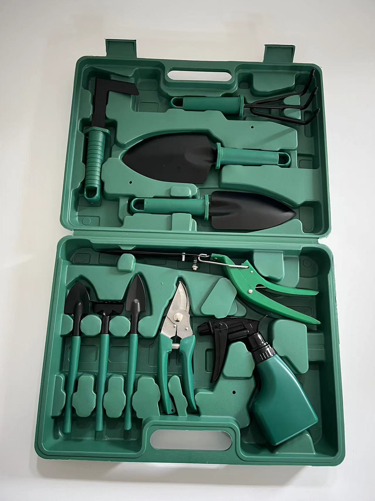10 - Piece Gardening Tools Set with Carry Case – Green Garden Hand Tool Kit GTS10 - with | Sold by Uncle Wiener's Wholesale