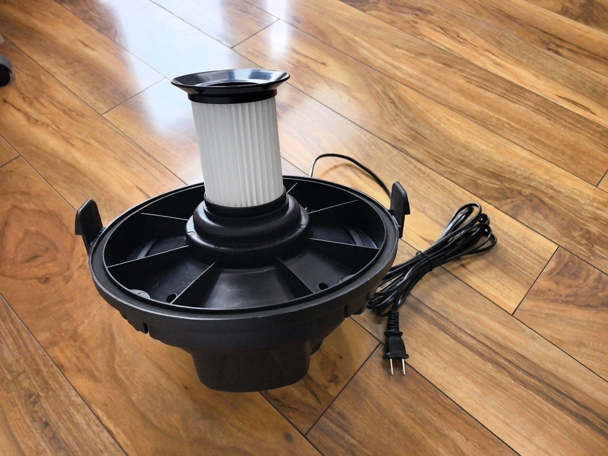 12 L Wet & Dry Vacuum Cleaner 1000W 18KPA VC12L18 - with | Sold by Uncle Wiener's Wholesale