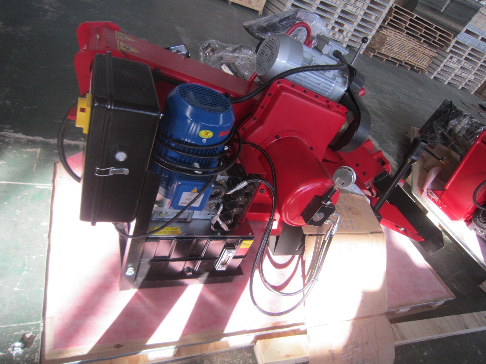 14"–42" Heavy Duty Truck Tire Changer Machine – Dual 2.2kW Motors, Hydraulic Rim Clamp, Commercial Bus & Semi Tire Remover | Model TZ890 - with | Sold by Uncle Wiener's Wholesale