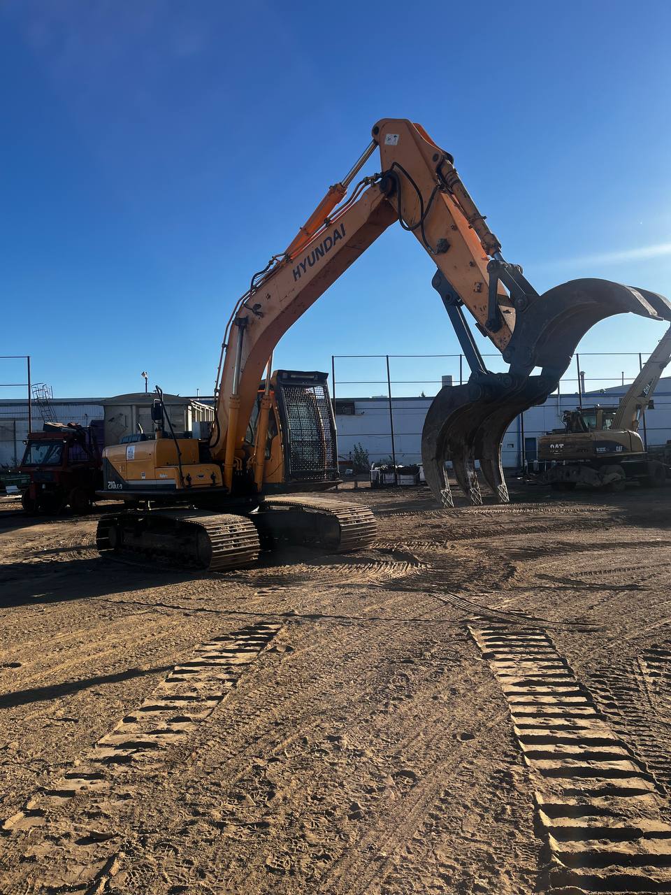 2012 Hyundai Robex 210LC - 9 Excavator | 7377 Hours | 44" Scrap/Demo Grapple | 44" Scrap Magnet | Excellent Condition - with | Sold by Uncle Wiener's Wholesale