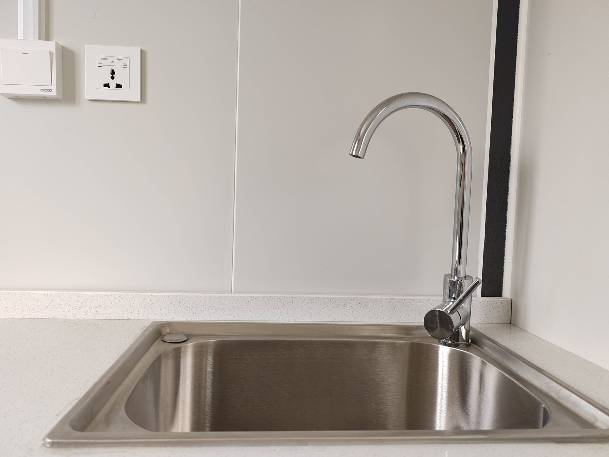 20FT Insulated Mobile Office Container with Kitchen Bathroom & Bedroom | Wired, Ready to Use SU289481 - with | Sold by Uncle Wiener's Wholesale