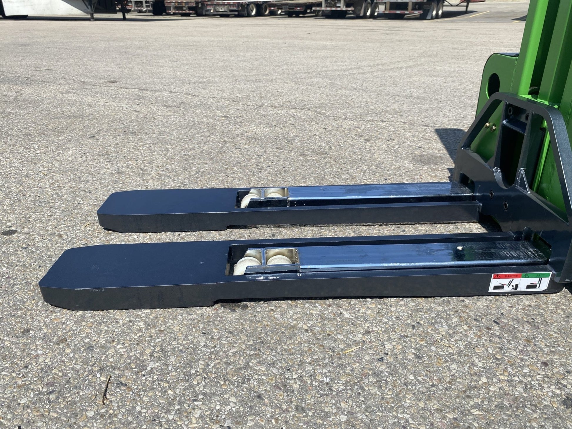 2200 lb Portable Electric Pallet Jack Forklift Stacker 1300mm Lift ES121000 - with | Sold by Uncle Wiener's Wholesale