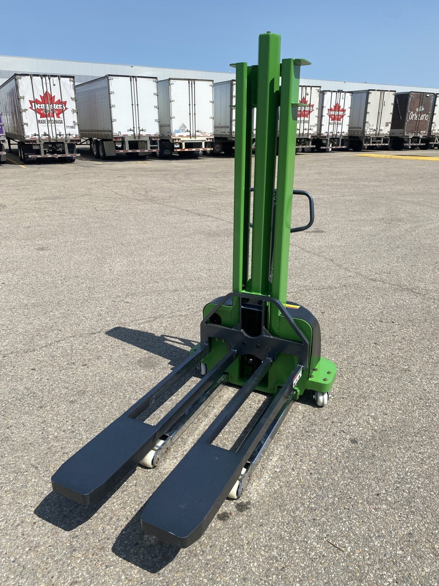 2200 lb Portable Electric Pallet Jack Forklift Stacker 1300mm Lift ES121000 - with | Sold by Uncle Wiener's Wholesale