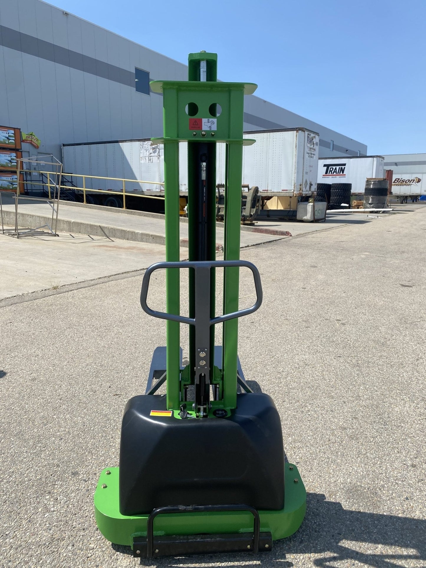 2200 lb Portable Electric Pallet Jack Forklift Stacker 1300mm Lift ES121000 - with | Sold by Uncle Wiener's Wholesale