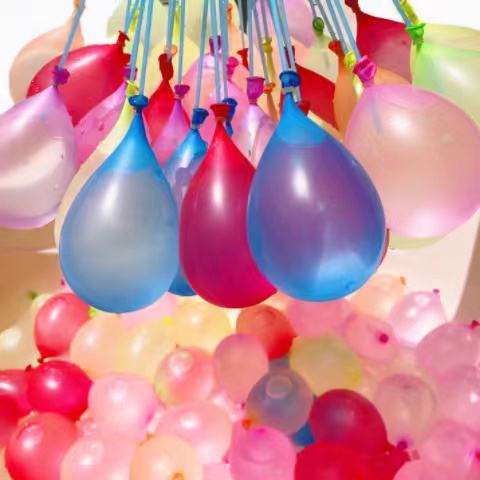 23cm Water Bomb Toy Set – 111 PCS Rapid Fill Balloon Outdoor Play Kit EPT379172 - with | Sold by Uncle Wiener's Wholesale