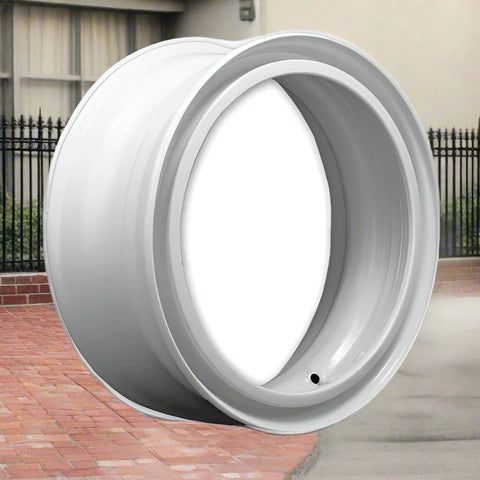 24.5 x 8.25 heavy-duty steel truck rim front angle view
22.5 x 8.25 demountable commercial truck wheel
Heavy-duty corrosion-resistant steel rim for long-haul trailers