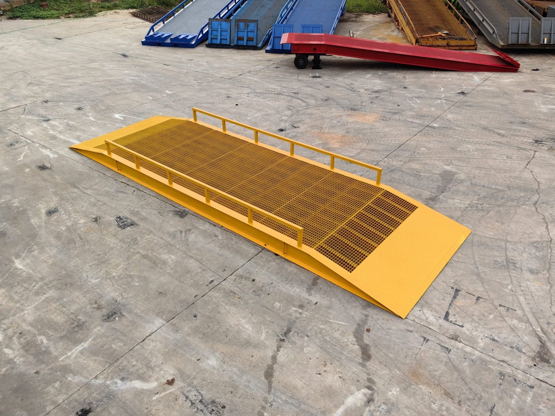 25 FT Heavy - Duty Steel Loading Ramp Bridge – 30,000 lbs Capacity, Industrial Truck & Trailer Ramps - with | Sold by Uncle Wiener's Wholesale
