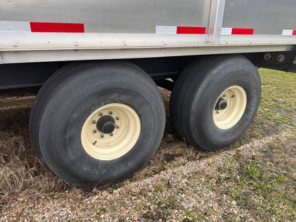 30 ft Drying Cube Silage Wagon – Forage & Silage Wagon with Aeration Floor - with Aluminum | Sold by Uncle Wiener's Wholesale
