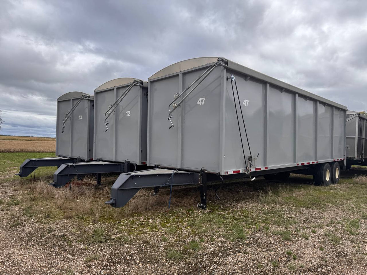 30 ft Drying Cube Silage Wagon – Forage & Silage Wagon with Aeration F ...