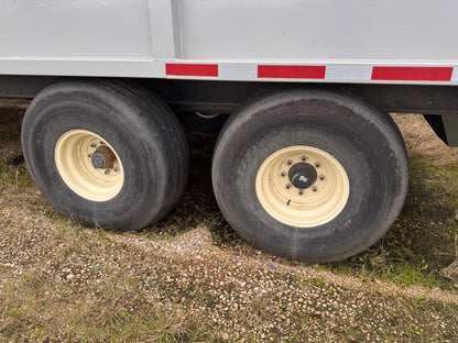 30 ft Drying Cube Silage Wagon – Forage & Silage Wagon with Aeration Floor - with Aluminum | Sold by Uncle Wiener's Wholesale