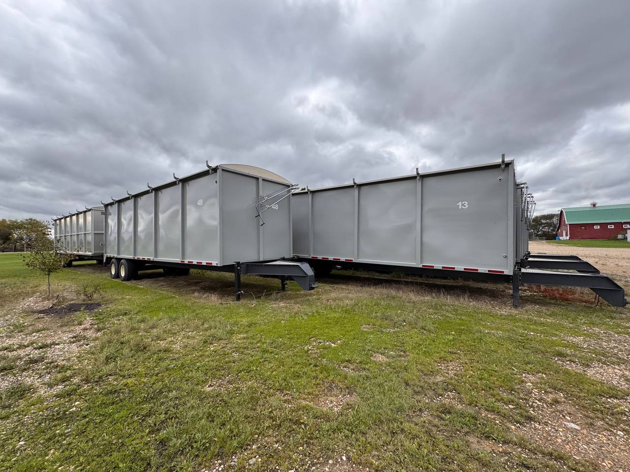30 ft Drying Cube Silage Wagon – Forage & Silage Wagon with Aeration Floor - with Aluminum | Sold by Uncle Wiener's Wholesale