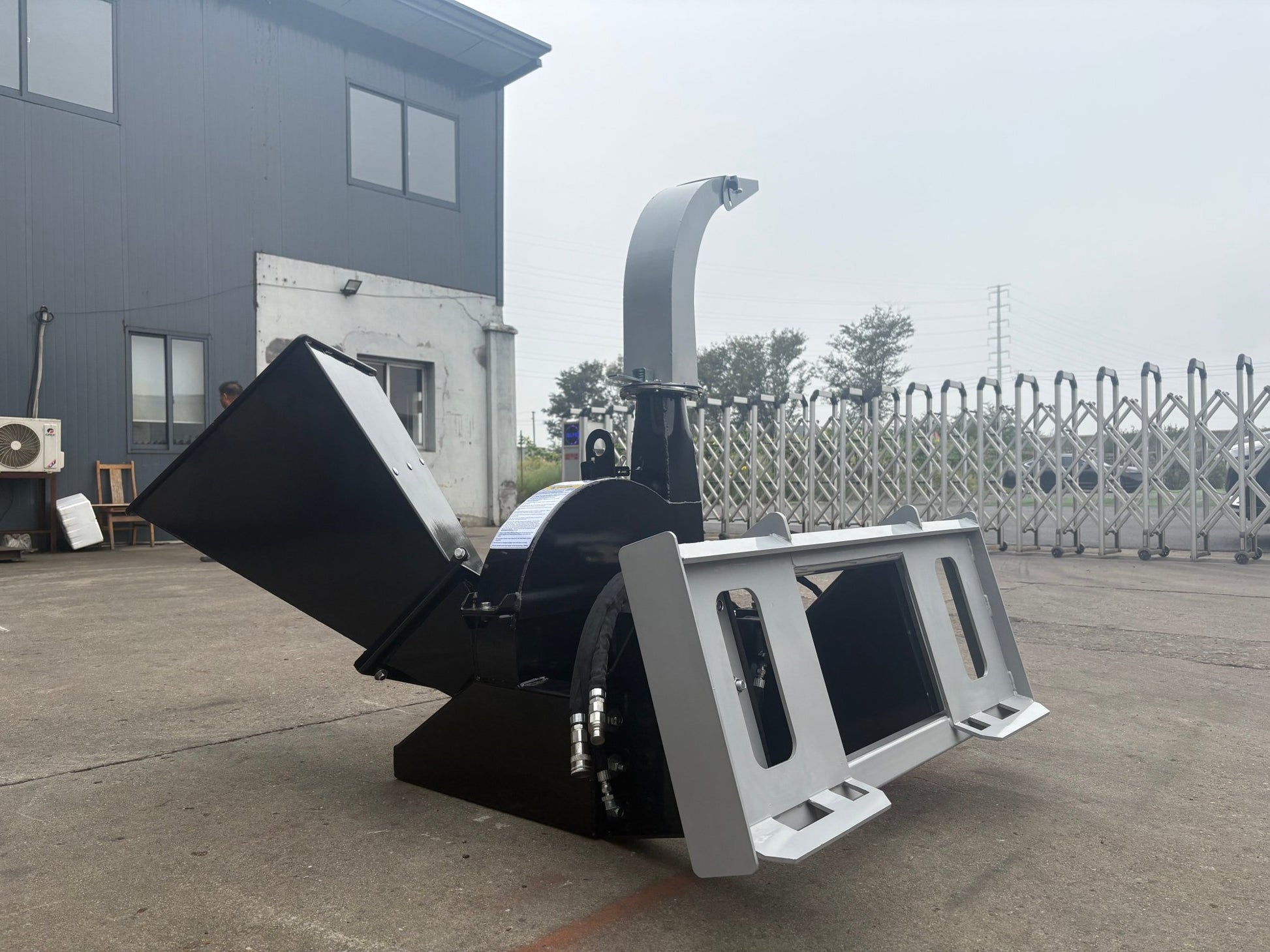 4 Inch Self Feeding PTO Wood Chipper Heavy Duty Tractor Mount Steel Infeed SSBX424 - with | Sold by Uncle Wiener's Wholesale
