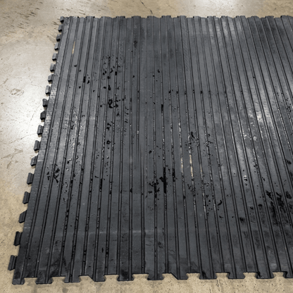 4' x 6' Heavy - Duty Rubber Floor Mat – Gym, Garage, Workshop & Horse Stall Flooring - Shelters & Garages with 1/2″ INTERLOCKING VERSION 4X6IL | Sold by Uncle Wiener's Wholesale