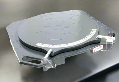 Two wheel alignment plates with 360° rotation
Side view of aluminum turntable plate with ball bearings
Top view showing angle adjustment markings
Close-up of the turntable base and mounting bolts
Full product layout – turntable pair for alignment tasks