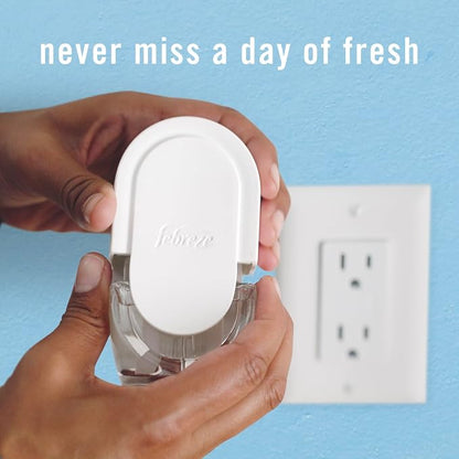 Febreze Plug-In Air Freshener Oil Refills – Odor-Fighting Home Scent Refills, 4 Count