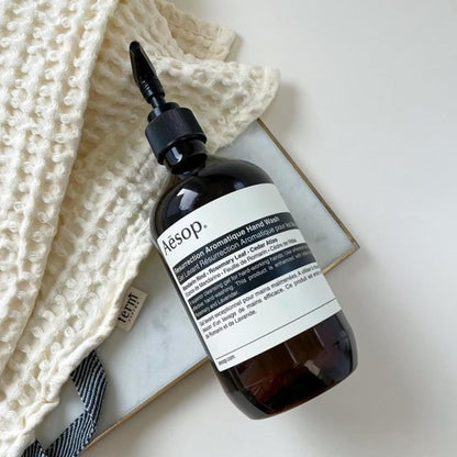 Aesop Resurrection Aromatique Hand Wash – 500mL Botanical Hand Soap with Mandarin, Rosemary & Cedar Atlas