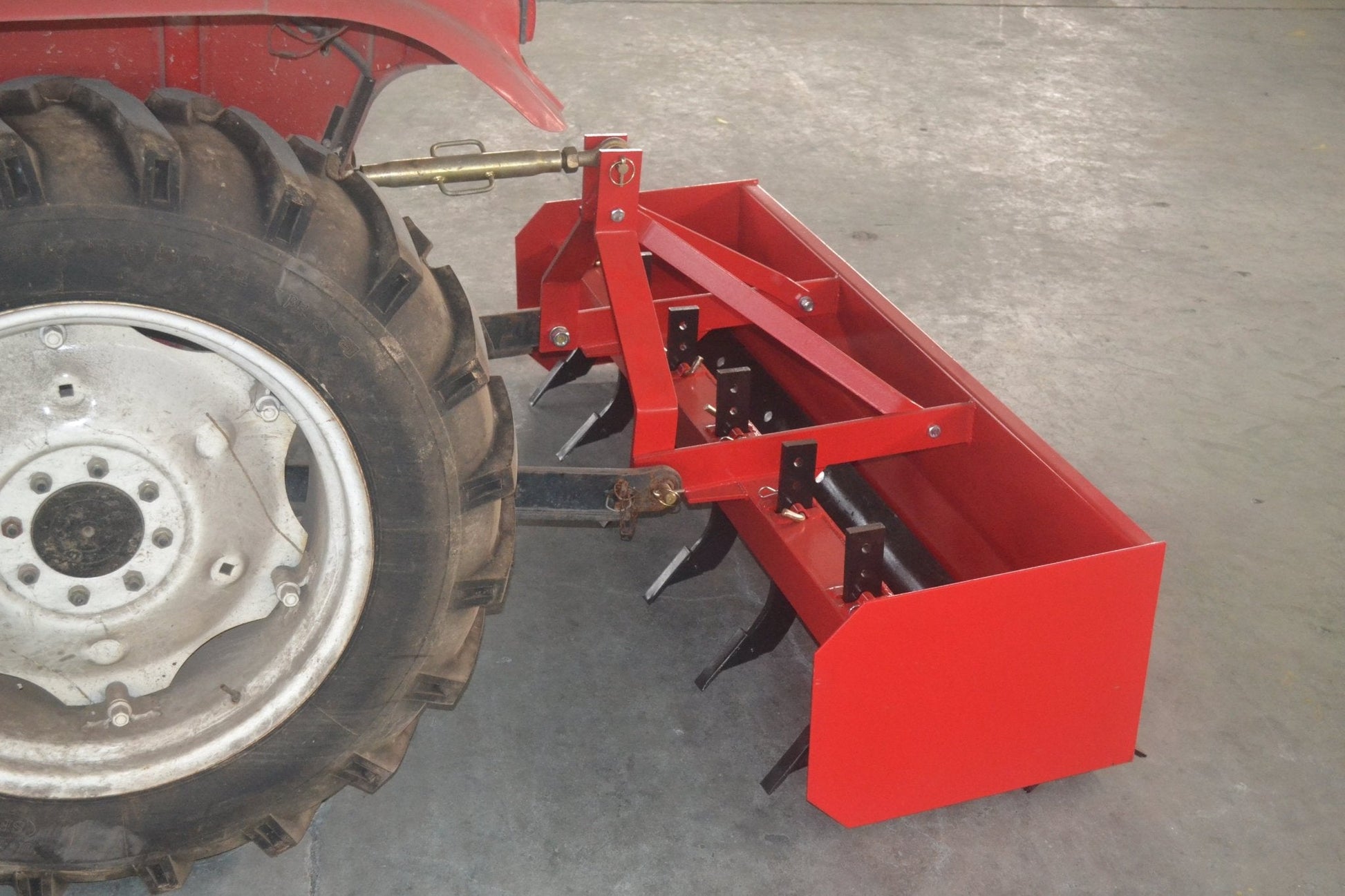72″ Box Blade with Adjustable Rippers – 6 Shanks, Reversible Blade, Cat I Hitch Model CNJBB6 - with | Sold by Uncle Wiener's Wholesale