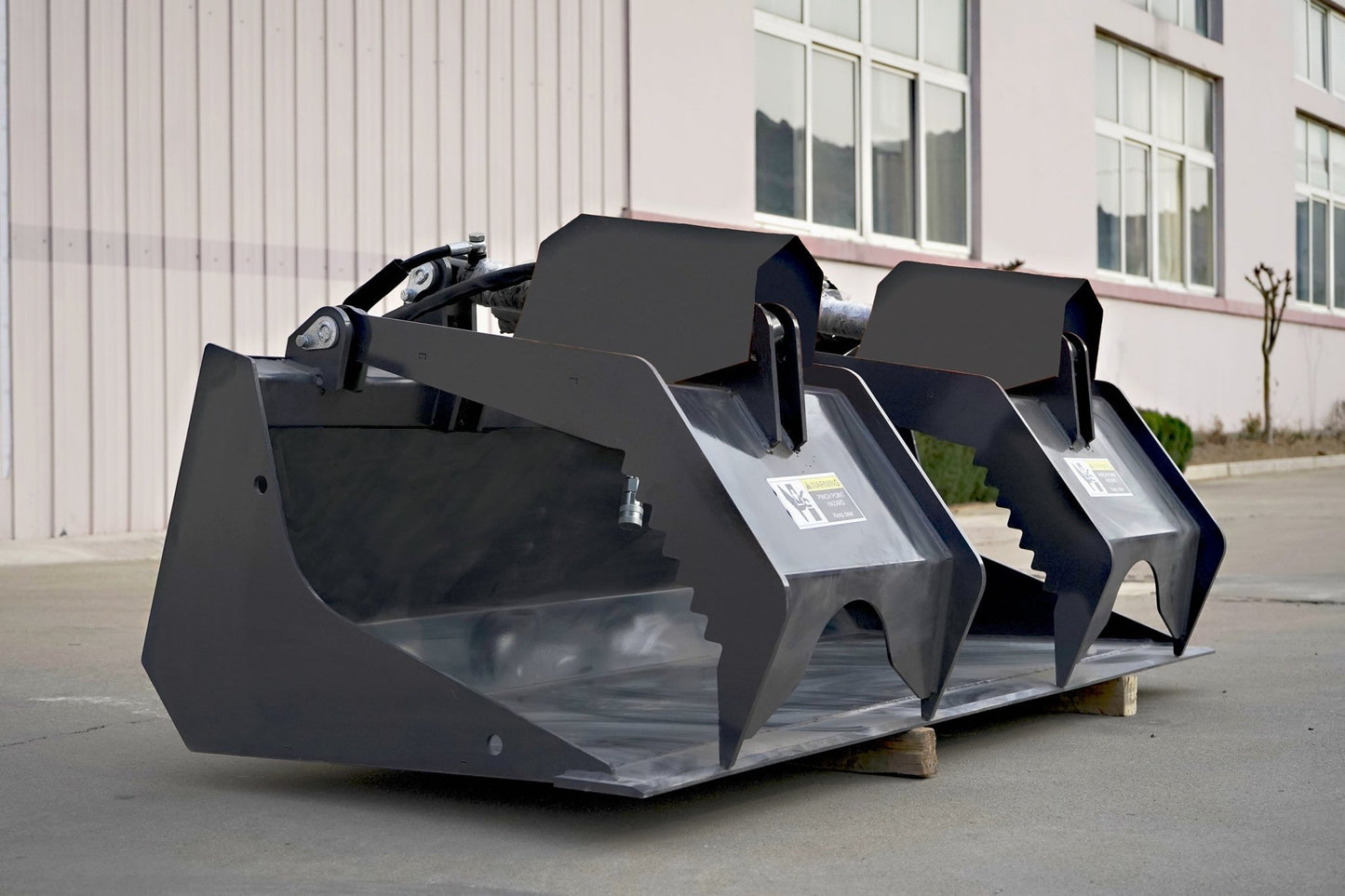 72” Skid Steer Grapple Bucket for Wood Heavy - Duty Hydraulic Attachment SU752825 - with | Sold by Uncle Wiener's Wholesale
