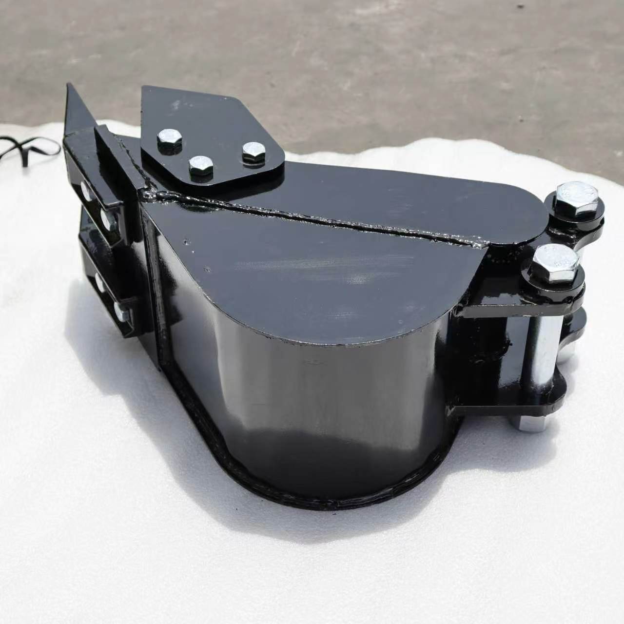 8" Mini Skid Steer Narrow Tooth Bucket Attachment for Trenching, Digging & Tight Access Work MB200T - with | Sold by Uncle Wiener's Wholesale